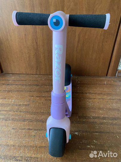 Детский 2-колесный самокат Razor Wild Ones