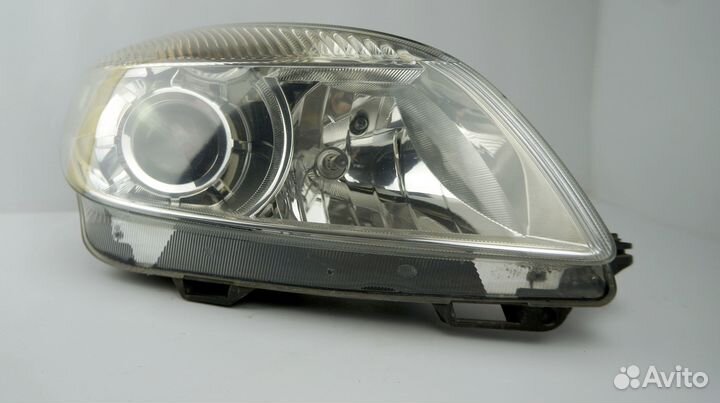 Фара правая оригинал Шкода Фабия / Skoda Fabia