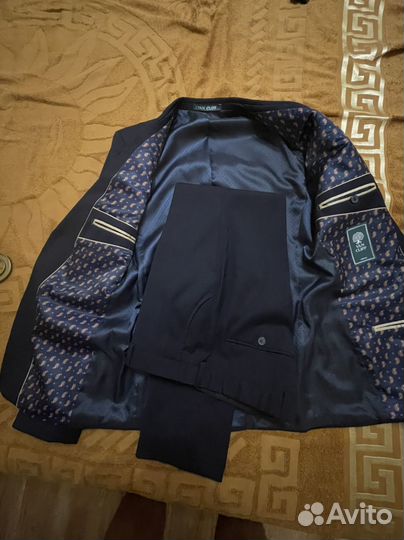 Мужской костюм Van cliff