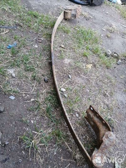 Рессора задняя левая, правая Dodge Caravan 3