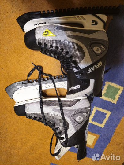 Коньки хоккейные