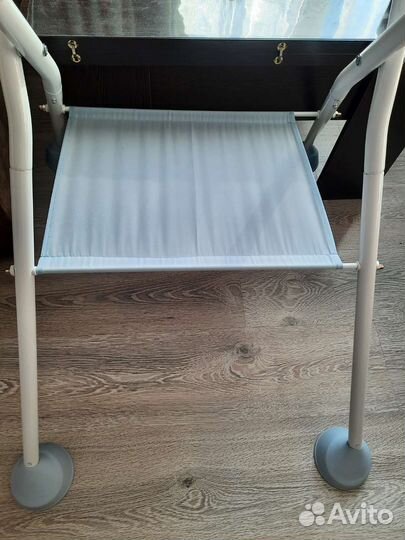 Ванная +подставка под ванну и пеленальный столик