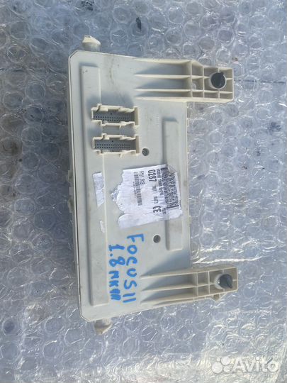 Блок предохранителей Ford Focus 2 GEM BCM