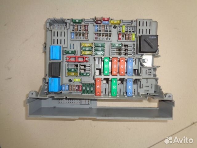 Блок предохранителей BMW 3-series E91