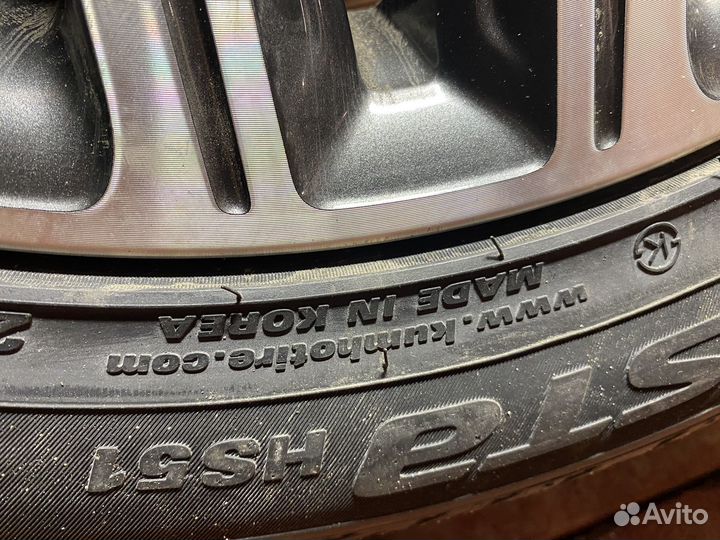 Kumho Ecsta HS51 225/45 R17