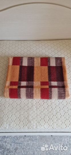 Одеяло шерстяное