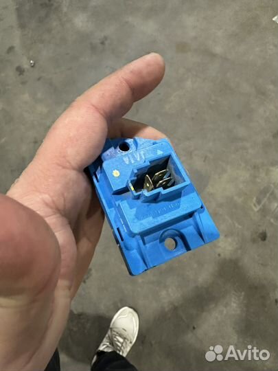 Датчик расхода воздуха priora