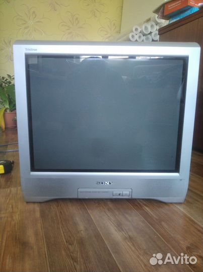 Телевизор бу sony kv-bt212m70