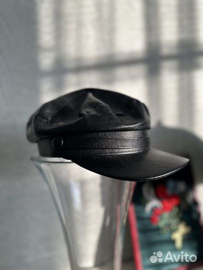 Кепка / картуз экокожа Bershka