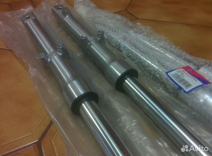 Перья вилки на мопед Альфа (пара)