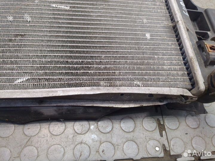 Радиатор охлаждения двигателя Jeep Grand Cherokee