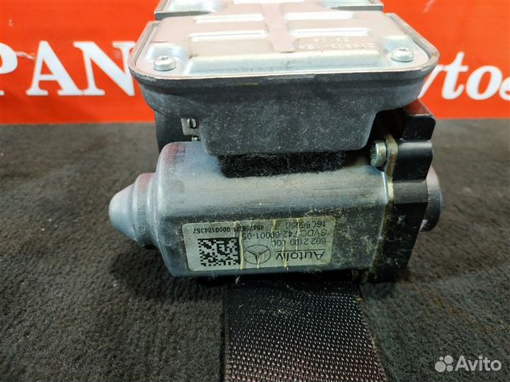 Ремень безопасности передний левый Mercedes-Benz E