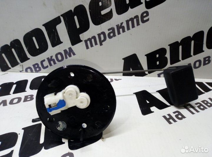 Датчик уровня топлива Toyota Ipsum ACM26 2AZ-FE