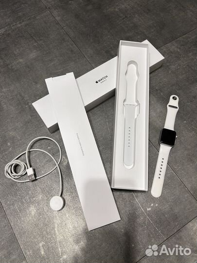 Часы apple watch 3 38 mm
