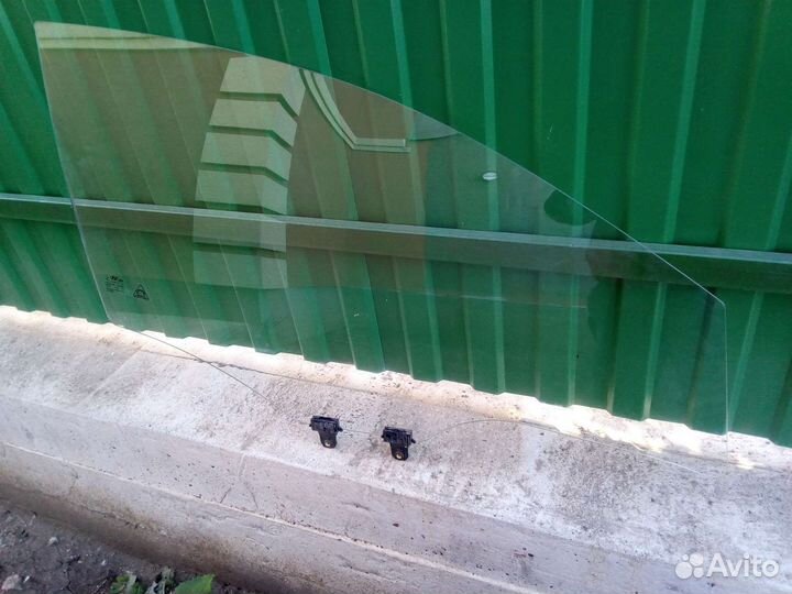 Стекло переднее правое Солярис 2