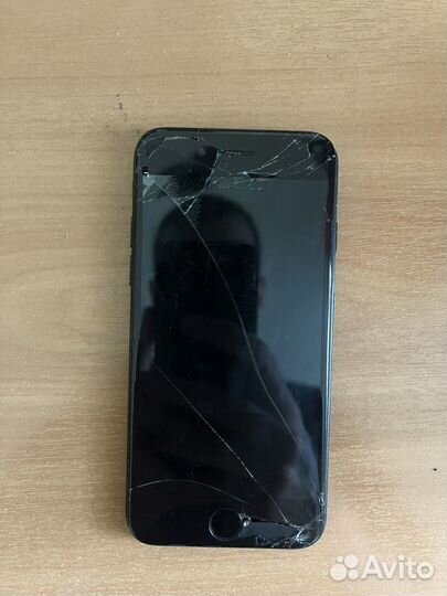 Телефон iPhone 7 32gb