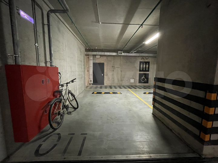 Машиноместо, 17 м²