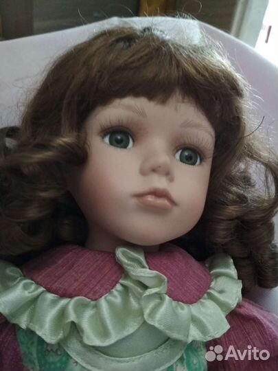 Фарфоровая кукла Ремеко