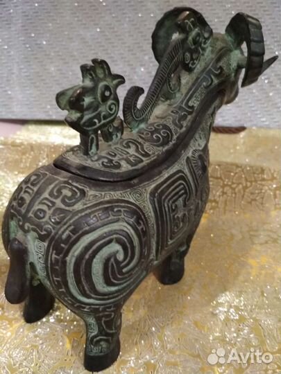 Бронзовый баран