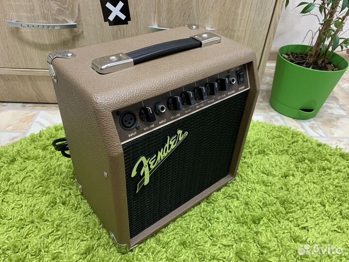 Fender acoustasonic 15 (идеал)