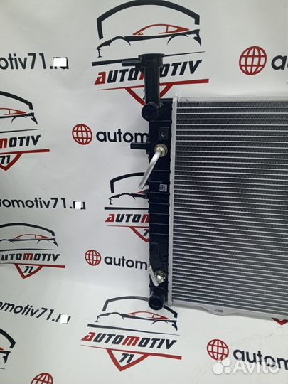 Радиатор охлаждения KIA sportage