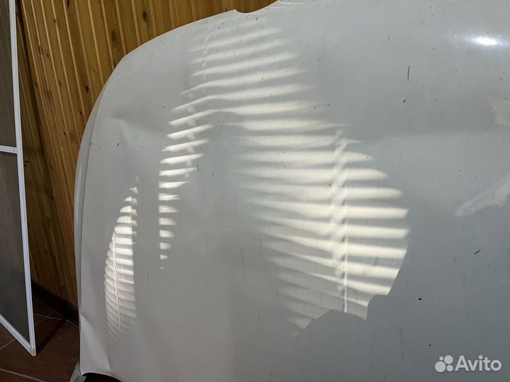 Volkswagen polo капот 2012