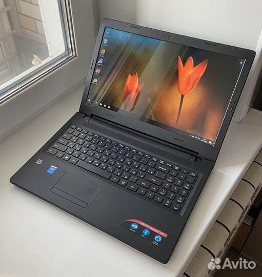 Lenovo 15.6/i3-5005u/8gb/500gb
