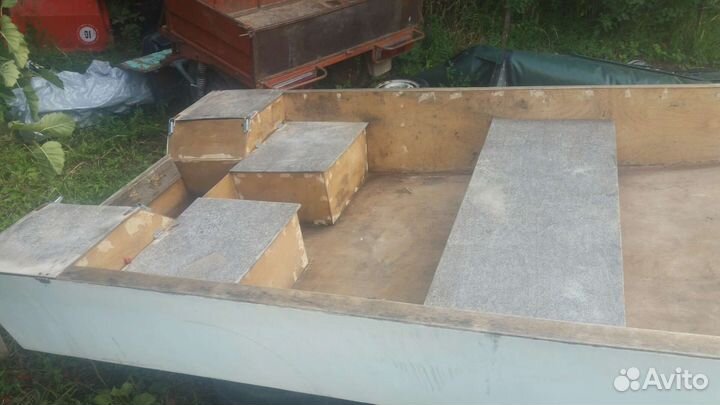 Лодка кайман 350