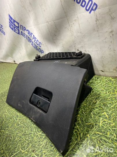 Крышка бардачка Bmw E39 седан 2.5 M52 1997