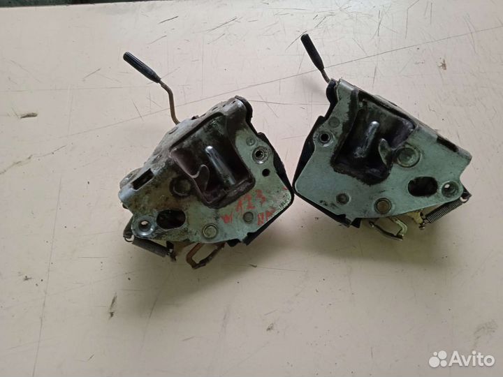 Замок двери передний Mercedes w123 мерседес 123