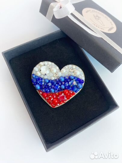 Брошь ручной работы