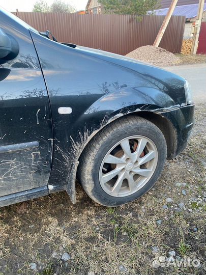 Крыло переднее правое рено логан