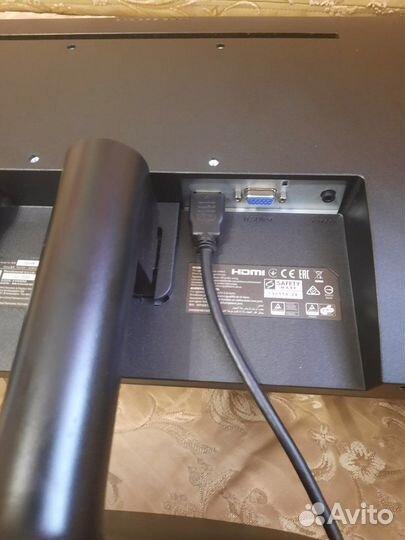 Монитор Philips 21.5”