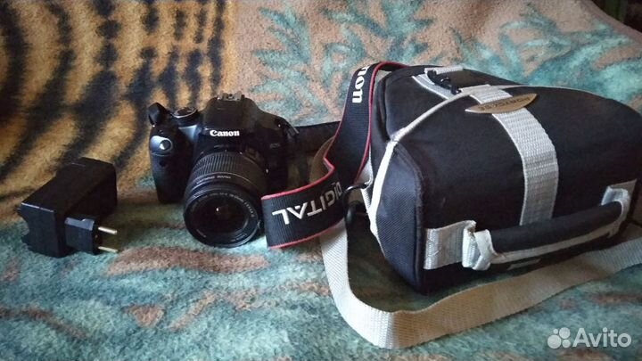 Зеркальный фотоаппарат Япония