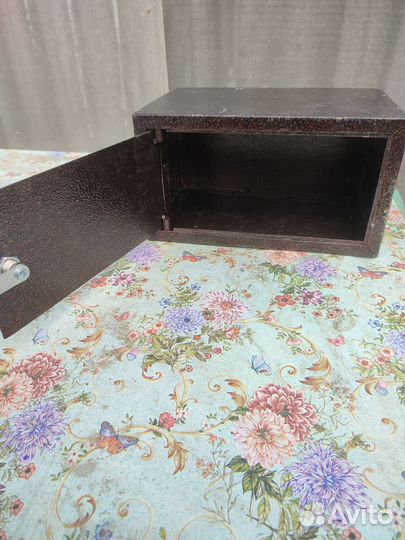 Оружейный сейф для пистолета