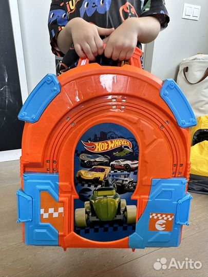 Hot wheels трек