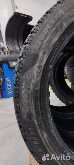 Bridgestone Blizzak VRX 235/45 R18 94S