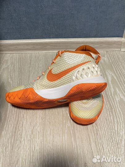 Баскетбольные кроссовки Nike kyrie