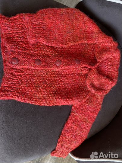 Вязаная кофточка для девочки