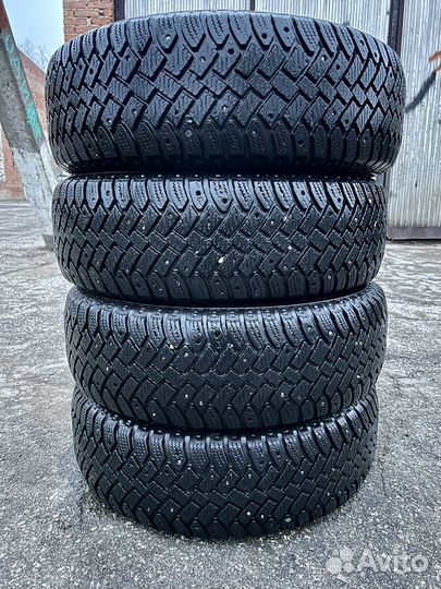Continental ContiWinterViking 1 205/70 R15 98Q