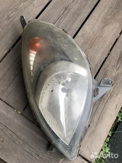 Фары на toyota Funcargo