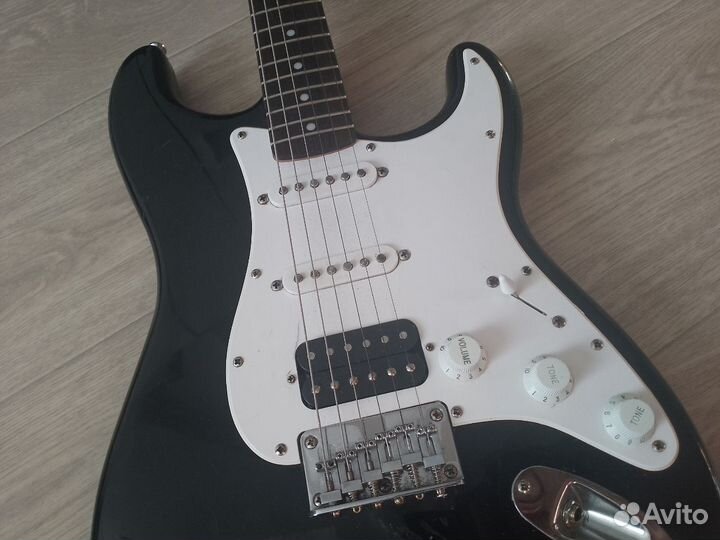 Электрогитара Fender Squier Bullet Stratocaster