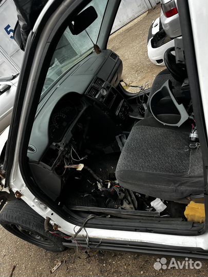 Приора на разбор 2010г