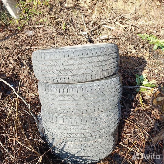 Kumho Crugen Premium KL33 215/65 R16