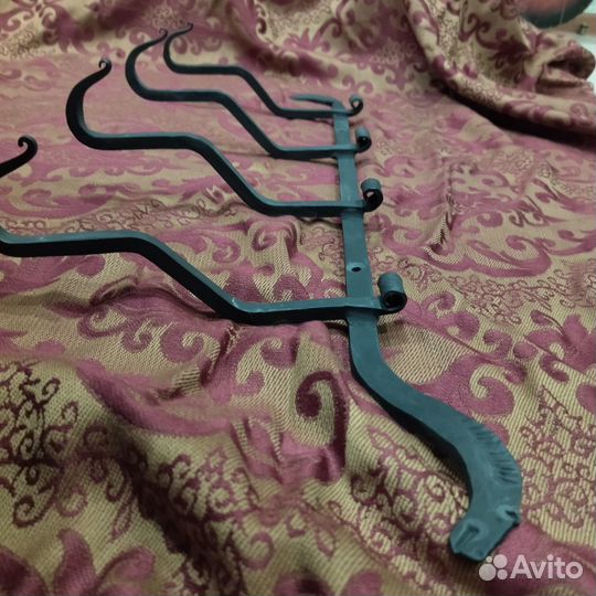 Вешалка кованная 