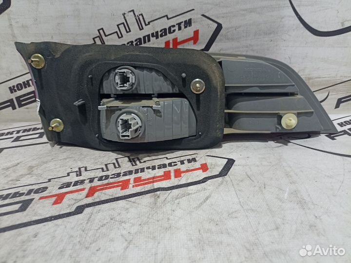 Фальшпанель honda elysion RR1 RR2 RR3 RR4 4150 правая 34151SJK003 D048