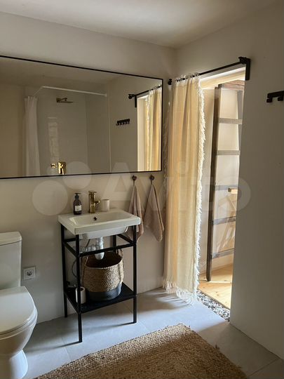 Дом 35 м² на участке 2 сот.