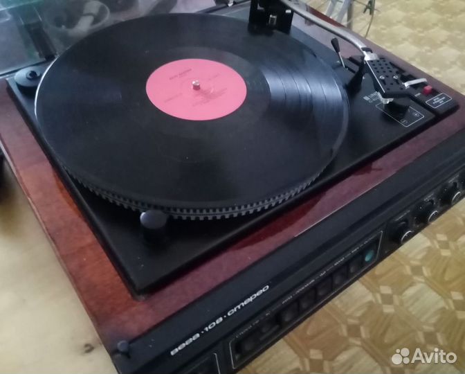 Проигрыватель винила Вега запчасть