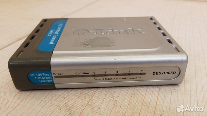 Коммутатор не управляемый D-link DES-1005D