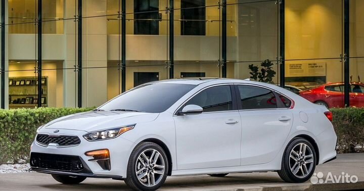 Лобовое стекло на Kia Cerato 4 2018г